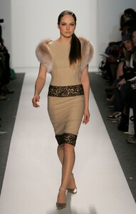 Jason-Wu-FW2006-04.jpg