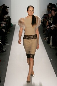 Jason-Wu-FW2006-05.jpg