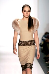 Jason-Wu-FW2006-08.jpg