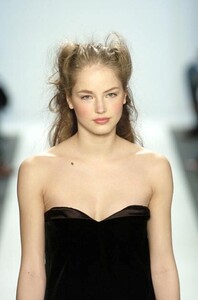 Jeffrey-Chow-FW2005-09.jpg