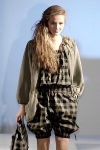 Jessica-Ogden-SS2006-09.jpg