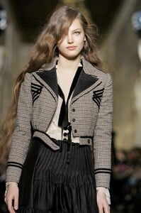 Jill-Stuart-FW2005-04.jpg