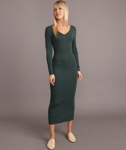 Lexi_Rib_V-Neck_Maxi_Dress_Green_Gables37201-Final_Web.thumb.jpg.f6f285e1081217fa35ac887c0f929b60.jpg