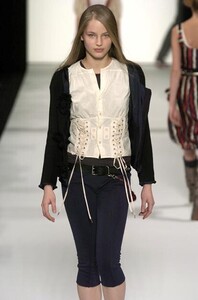 Marc-by-Marc-Jacobs-FW2005-08.jpg