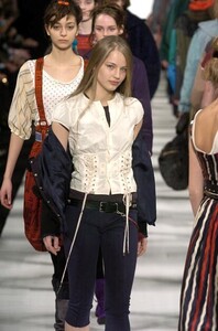 Marc-by-Marc-Jacobs-FW2005-09.jpg