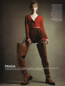 Milan_Demarchelier_UK_Vogue_August_2009_01.thumb.jpg.fe74cab99ddc6cdba246af06fed88999.jpg