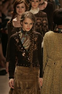 Nanette-Lepore-FW2005-22.jpg