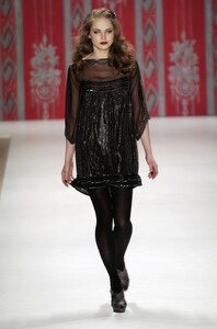 Nanette-Lepore-FW2006-06.jpg