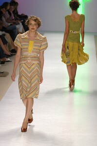 Nanette-Lepore-SS2006-01.jpg