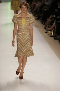 Nanette-Lepore-SS2006-08.jpg