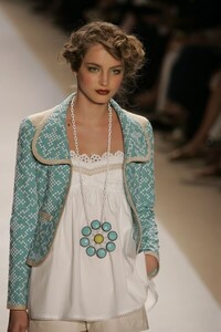 Nanette-Lepore-SS2006-20.jpg