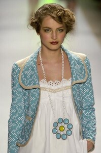 Nanette-Lepore-SS2006-24.jpg