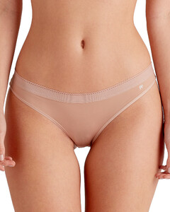 Naturals_CB_brief_front_hr.jpg
