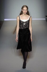 Nicole-Farhi-FW2005-07.jpg