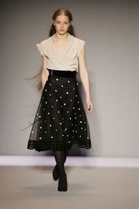 Nicole-Farhi-FW2005-10.jpg