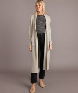 Quinn_Duster_Cardigan_Frost_Grey38519-Final_Web.thumb.jpg.4b0593317cd959c0f46621286c4abdf1.jpg