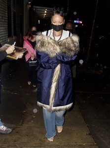 Rihanna---Seen-at-Carbone-Restaurant-in-NYC-06.jpg