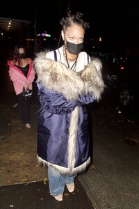 Rihanna---Seen-at-Carbone-Restaurant-in-NYC-26.jpg