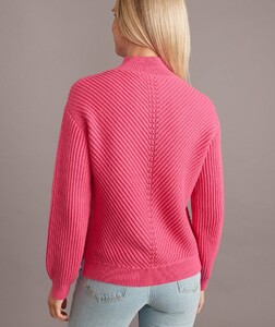 Skylar_Turtleneck_Sweater_Bubble_Gum39973-Final_Web.thumb.jpg.6fc304a27778ed7224dc7b445942bb08.jpg