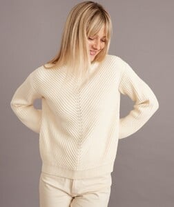 Skylar_Turtleneck_Sweater_Ivory39576-Final_Web.thumb.jpg.6fcb074aa0a139cae5cea102bbaa28b8.jpg