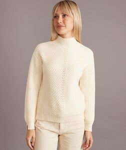 Skylar_Turtleneck_Sweater_Ivory39581-Final_Web.thumb.jpg.670d74aefda49d4bba82ef36ed8c4d2f.jpg