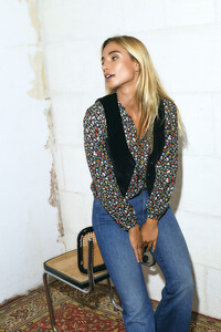 Souleiado_catalogue_david_picchiottino_MakeupHair-Cecile-Anton-7.thumb.jpg.ae58ee82584238489c3fc336ae2ade70.jpg