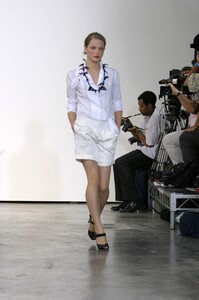 Thakoon-SS2006-01.jpg