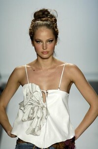 Venexiana-SS2006-11.jpg