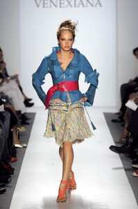 Venexiana-SS2006-13.jpg