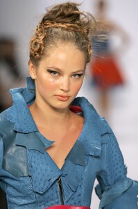 Venexiana-SS2006-18.jpg