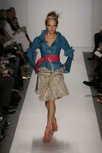 Venexiana-SS2006-19.jpg