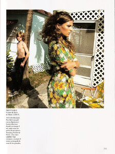 Vogue-Spain-April-2012-cameron-russell-003.thumb.jpg.f6de8979a59430921731bbeecd82fc49.jpg