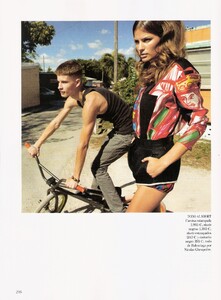 Vogue-Spain-April-2012-cameron-russell-004.thumb.jpg.bf9e8ca3c33b2305981e7e7f3bc82781.jpg