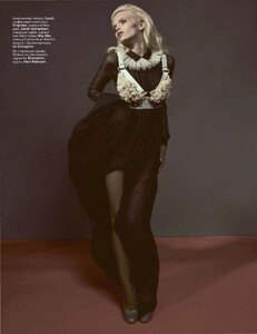 Vogue_12.11_RU_292.thumb.jpg.e8687ae9edc3dfc8d7fd5b32fcb39a13.jpg