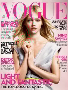 Voguecoverfeb08_XL.thumb.jpg.c948d79f513e21abc7e7f31591c41400.jpg