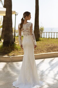 Wedding-dress-721-2.thumb.jpg.ed902e1c13cc5094d6d76c17a9557d4d.jpg