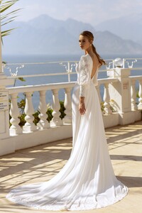 Wedding-dress-722-4.thumb.jpg.70a088efae82866d29c85cabe2aa31e9.jpg