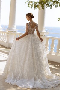 Wedding-dress-724-2.thumb.jpg.6a3721d338e59c49d54213e2bb3e7ebc.jpg