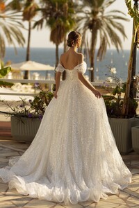 Wedding-dress-727-2.thumb.jpg.0a6167f4303e7dbb3afd38bbde9d1285.jpg