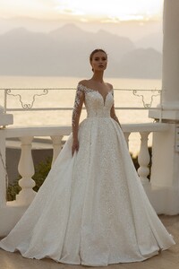 Wedding-dress-731-1-1.thumb.jpg.9c15139e7c9af9a30ad1e60c5302f0fb.jpg