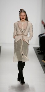 Willow-FW2006-10.jpg