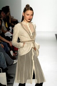 Willow-FW2006-16.jpg