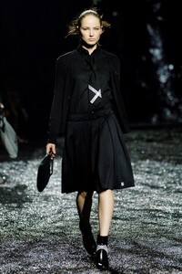 Y3-FW2006-04.jpg