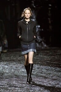 Y3-FW2006-13.jpg