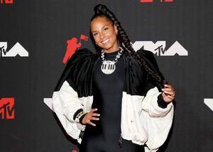 alicia-keys-2021-mtv-video-music-awards-6.jpg