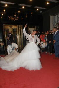 alicia-keys-on-her-way-to-met-gala-in-nyc-09-13-2021-1.jpg