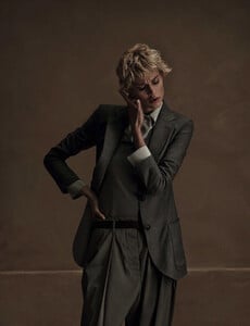 aymeline-valade-by-giampaolo-sgura-for-vogue-germany-april-2015-2.thumb.jpg.60b3dfc3647c50e64262c2137c3b89e2.jpg
