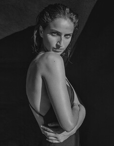 bella-thomas_186718.thumb.jpg.bc9e3b114cebced9488d26ae5d4f1b60.jpg