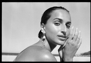 bella-thomas_187459.thumb.jpg.0f1d5d74fb400d6baa03ef47f4ec1a03.jpg