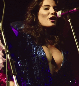 carolina_carvalho_gif.gif